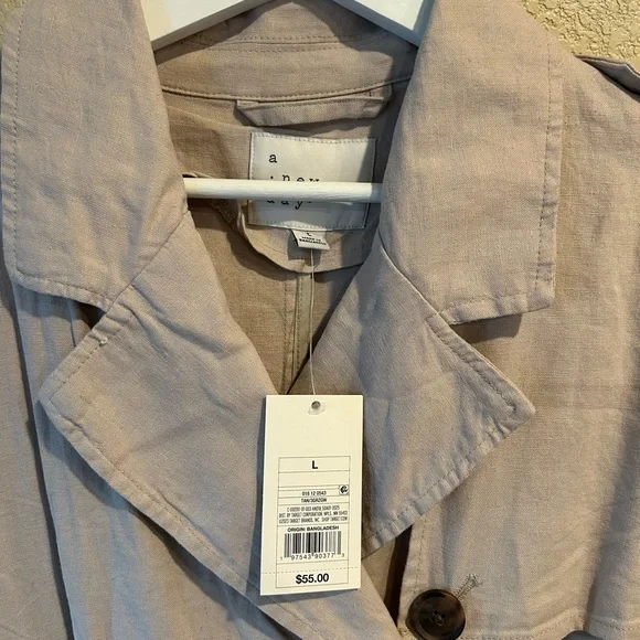 a new day Women's Classic Beige Womens Long Trench Coat Size L- New With Tags - Picture 4 of 6